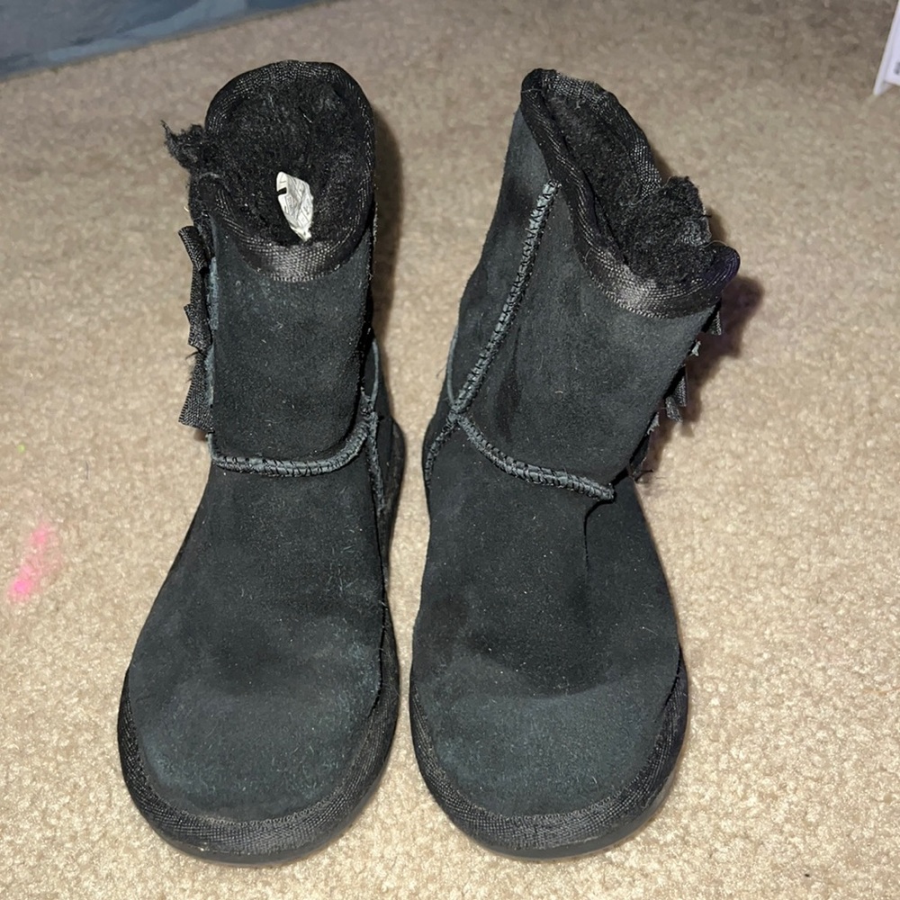 Black size 10 toddler uggs kookaburra boots with bows